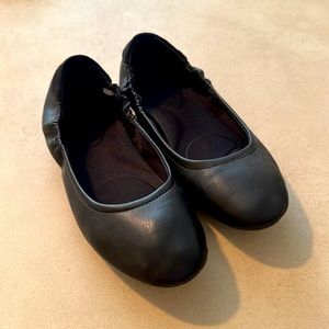 Super comfy and versatile ballet flats!